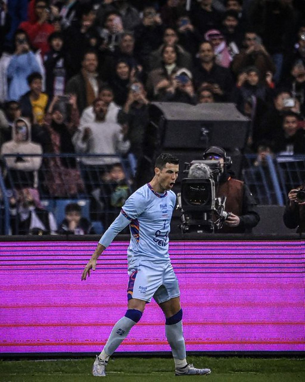 开云电子-巴黎圣日耳曼引发争议！，C罗官方宣布最后时刻胜出新规气势如虹延续的简单介绍-开云电子